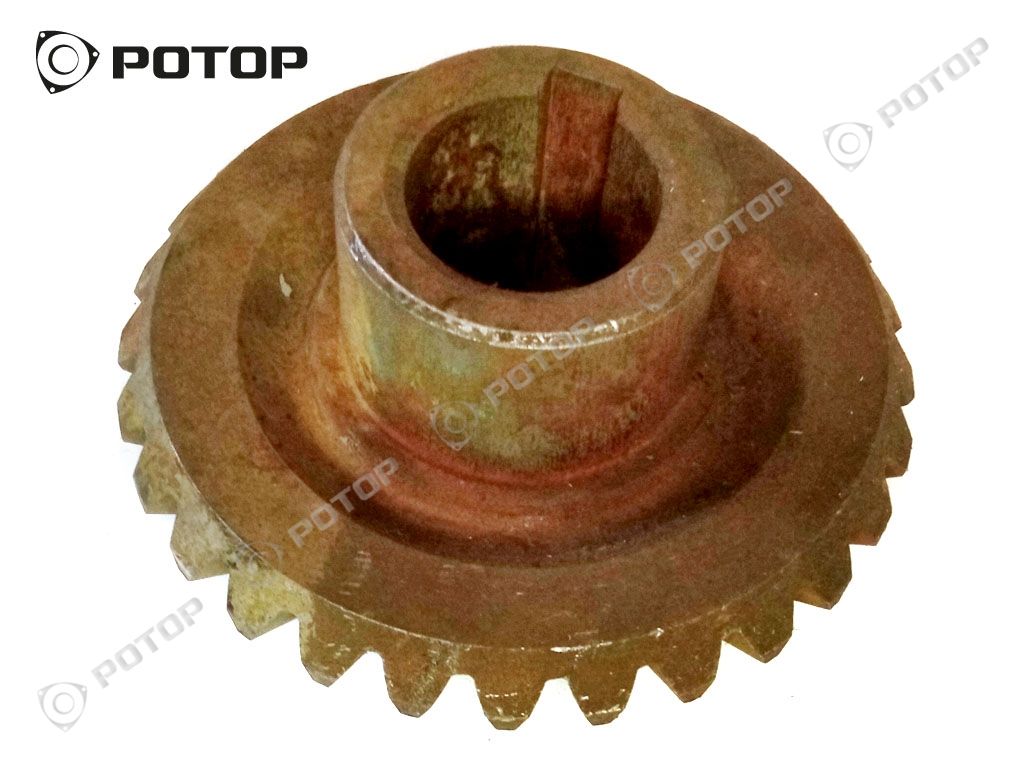 Шестерня КРН-2,1Б редуктора 29.641 z=28, d=42 мм ведущая (на косилку 1 шт) коническая большая Бежецкая косилка