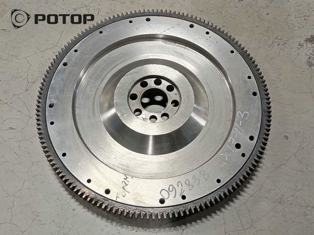 Маховик 245-1005131 (245-1005114) 6 отв под пальцы, 8 отв - под болты Бычок (А)
